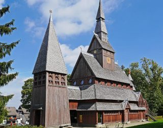 stave-church-1657023_1920.jpg